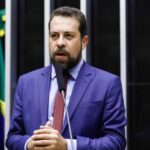 Guilherme Boulos (PSOL), propõe projeto para acabar com supersalários de autoridades públicas