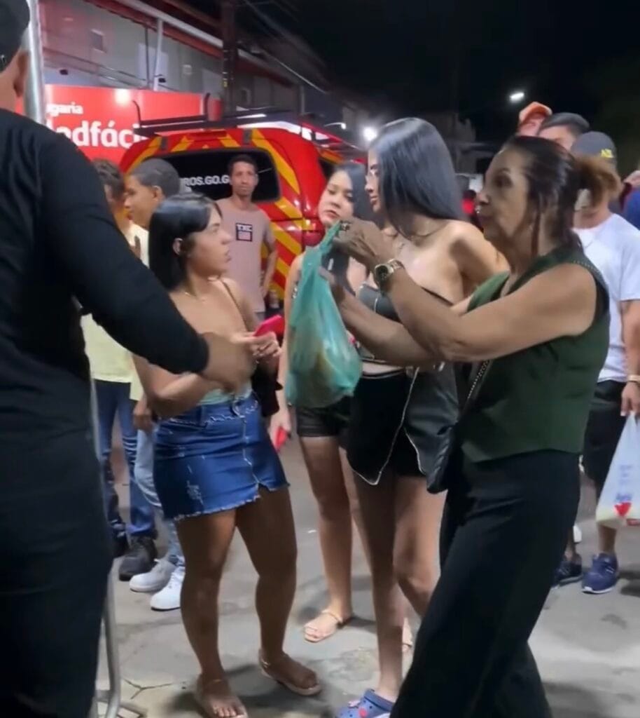 Pires Folia 2025 arrecada alimentos e beneficia famílias em situação de vulnerabilidade 1 A acao foi uma parceria entre a Secretaria de Assistencia Social e a Casa da Cultura 1